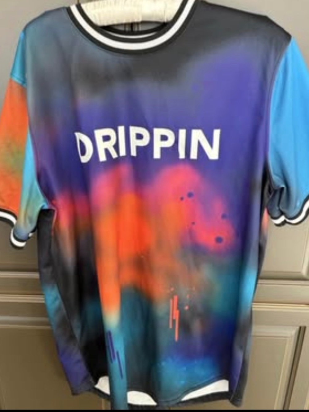 Rebel Minds Drippin Large shirt